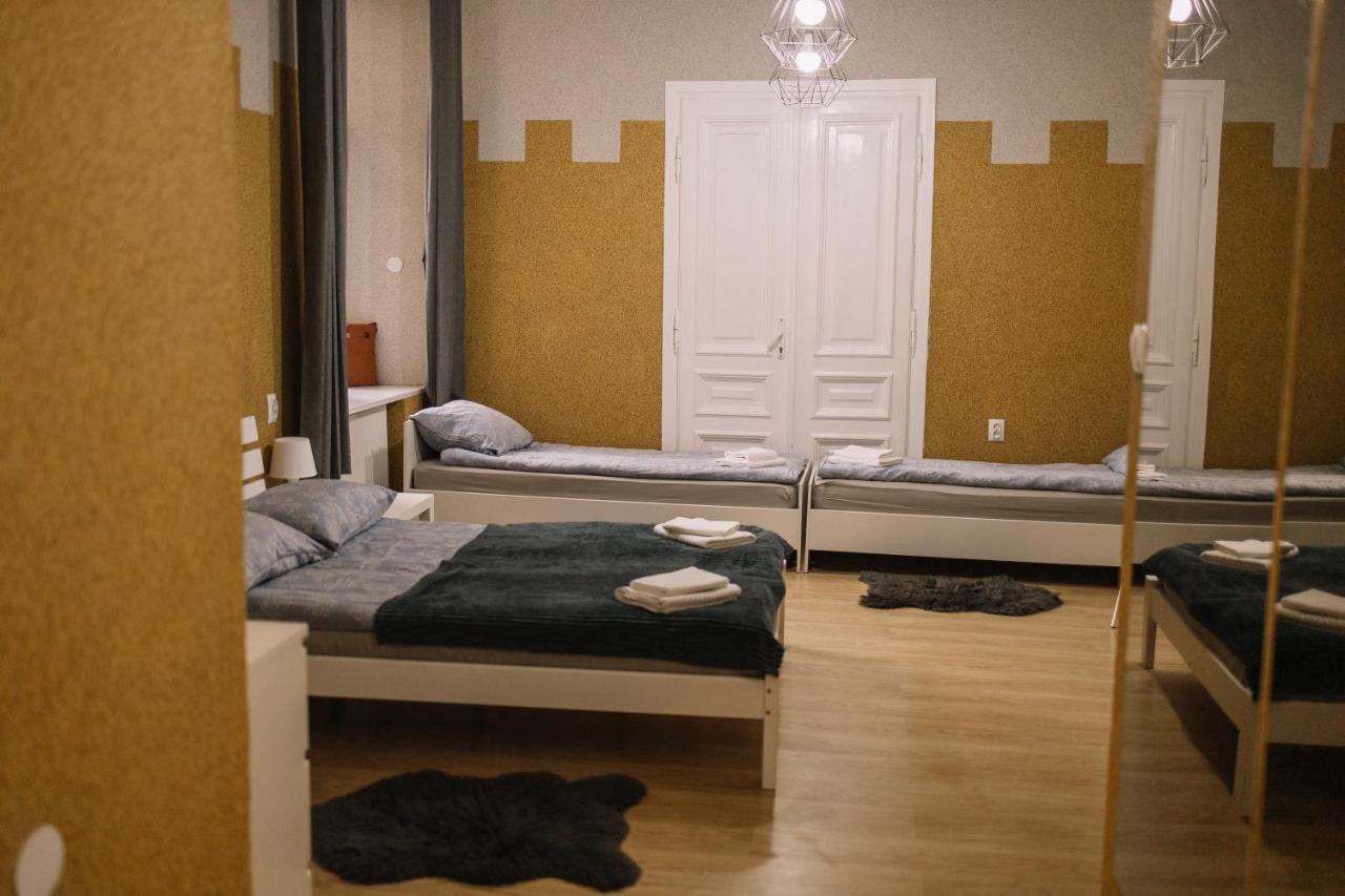 West13 Guest Rooms Krakow Exterior photo
